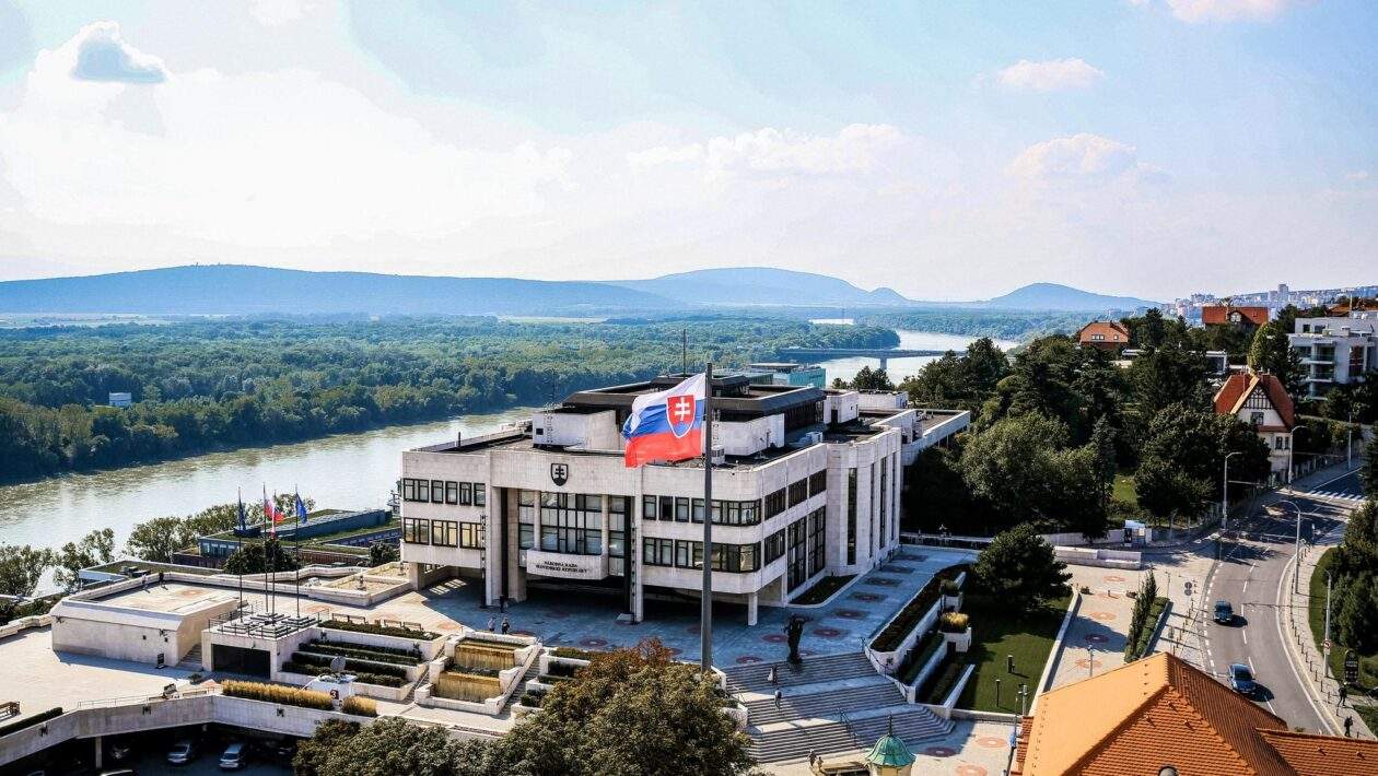 326092880 1400149157186182 3545846097603824160 n