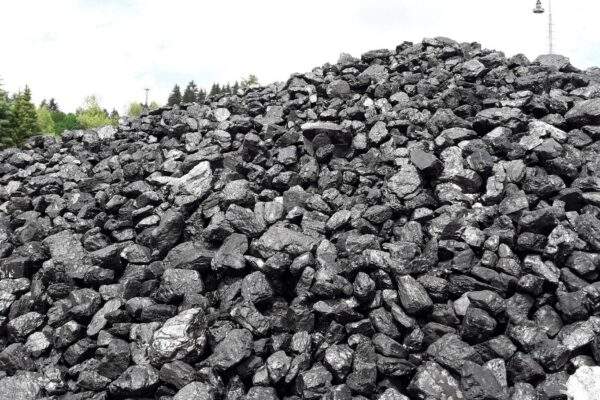 zakaz kurenia uhlie drevo