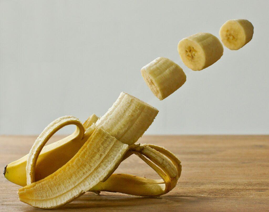 banana 2181470 1920