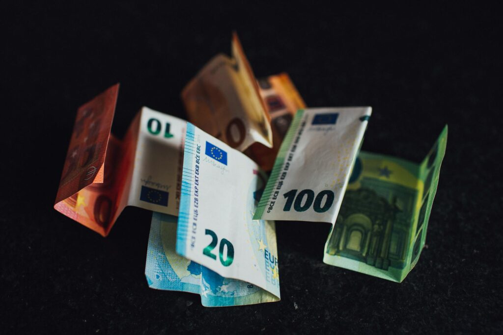 euro peniaze