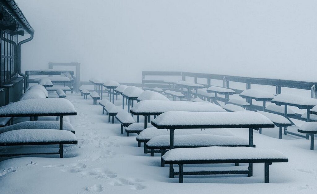 sneh slovensko maj 2025