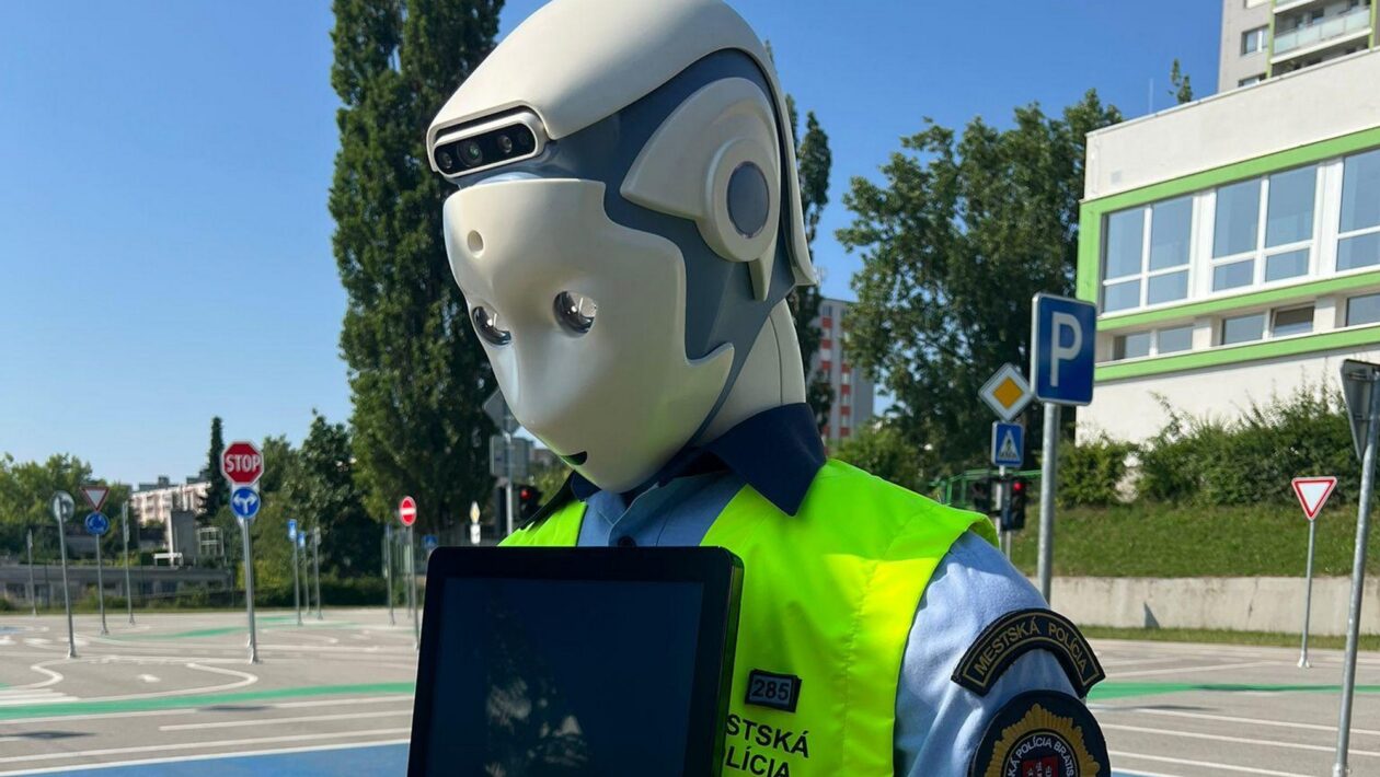 robot policajt