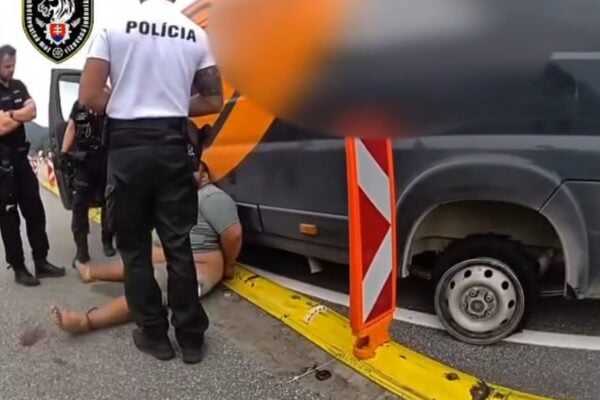 policia kurier