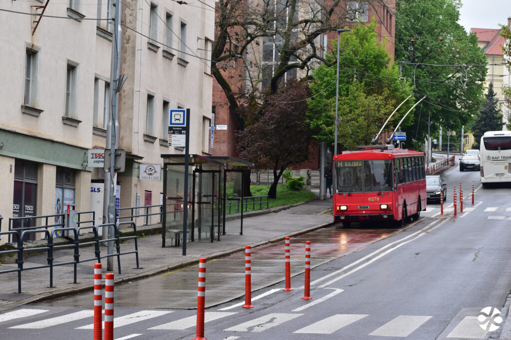 utok mhd zastavka ukrajinec