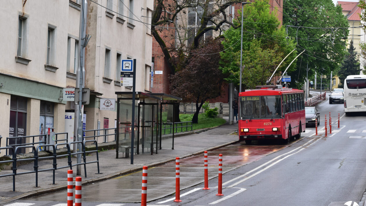 utok mhd zastavka ukrajinec