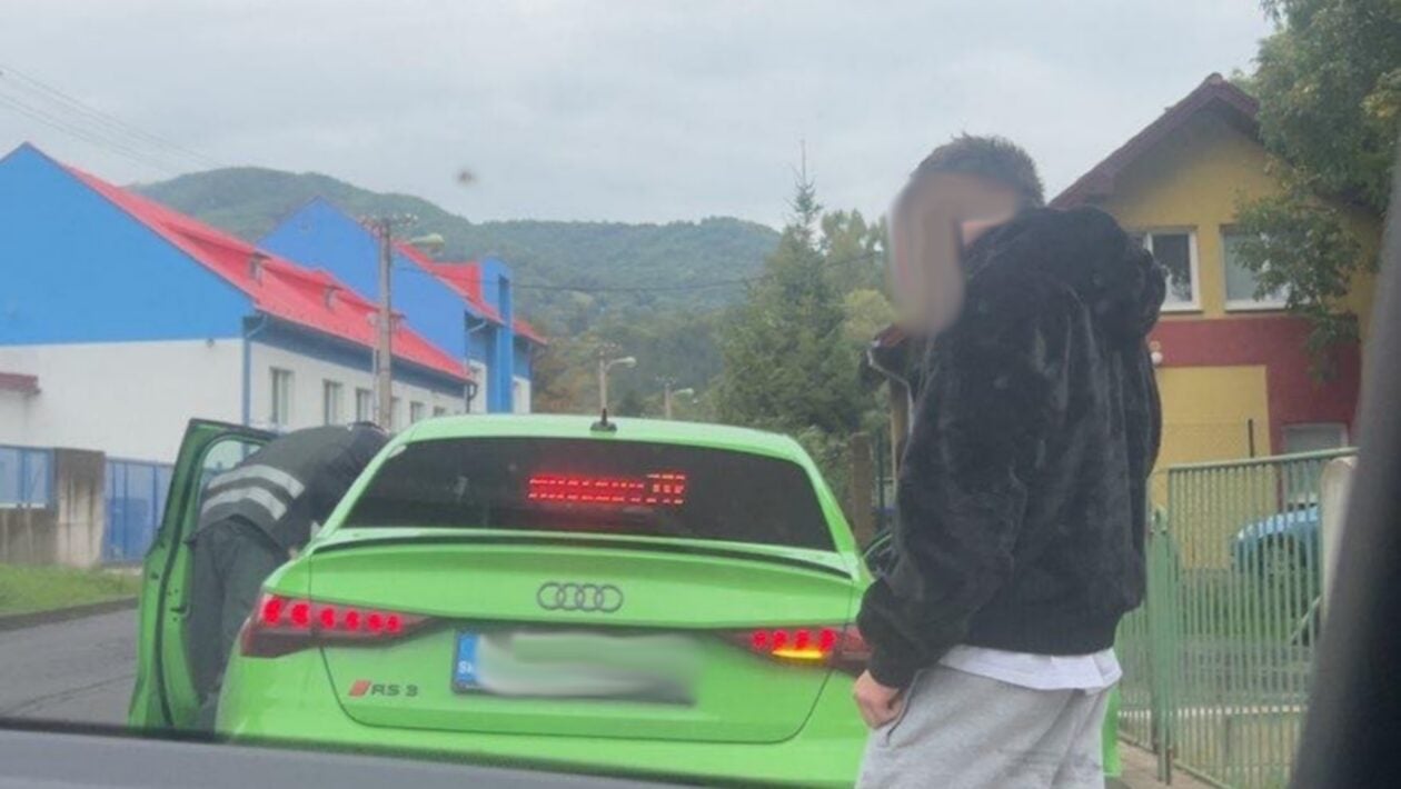 policia audi rs3