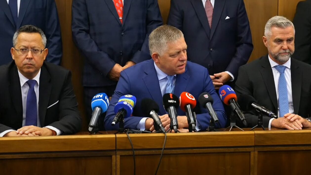 smer robert fico konsolidacia