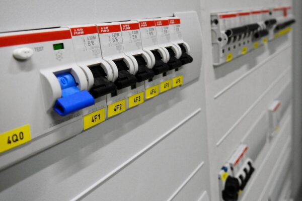 istic elektrina