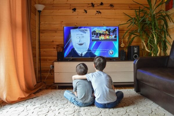 televizor obyvacka