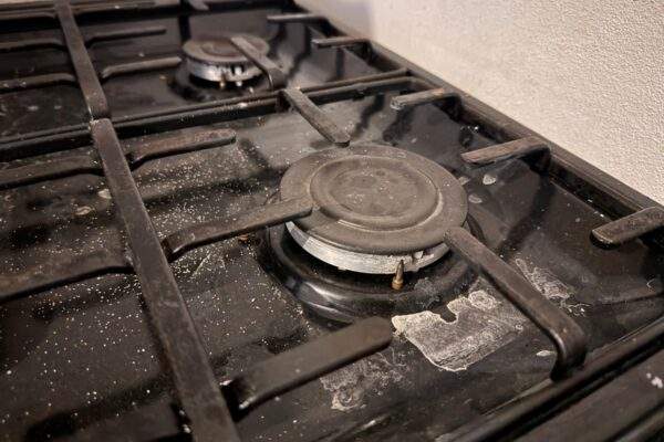 sporak plynovy horak cistenie