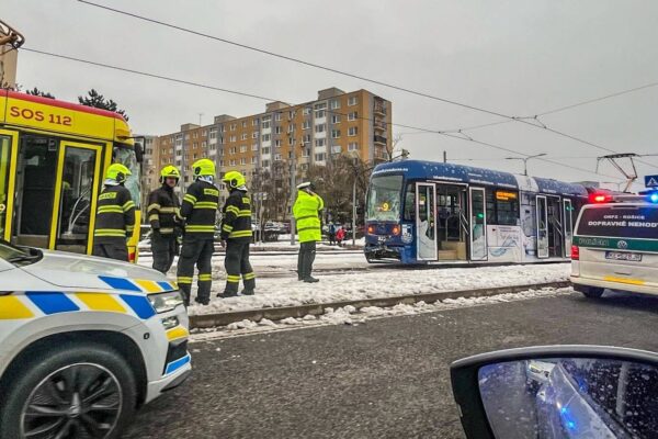 zrazka nehoda kosice elektricky