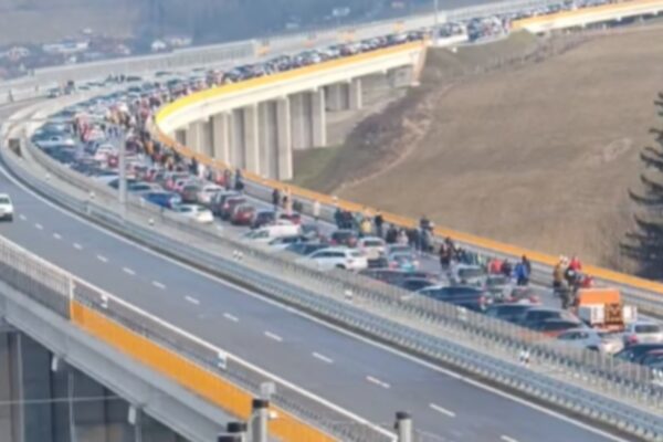 kolona tunel visnove otvorenie