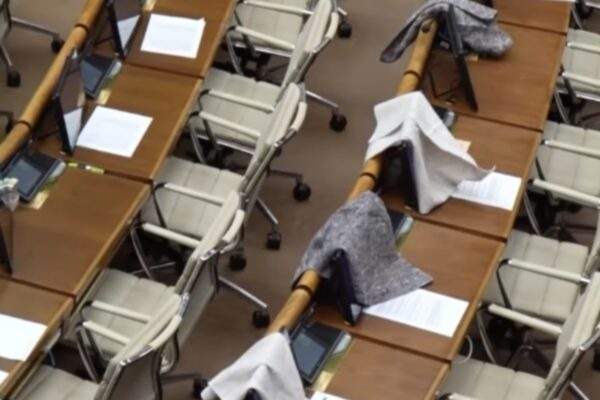 matovic parlament handry