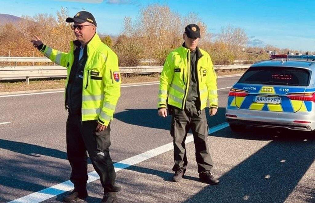 policia 3