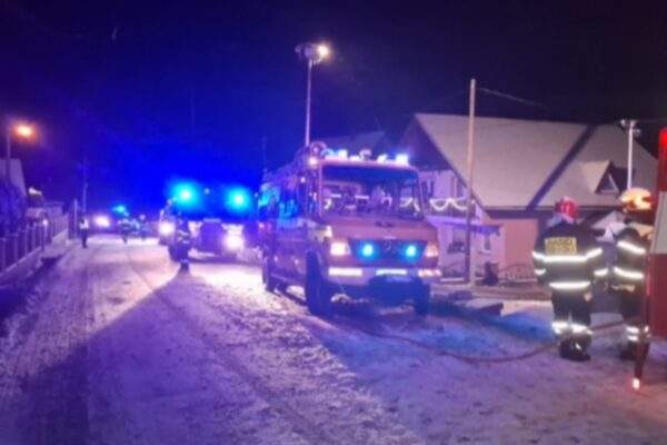 poziar auta radostka