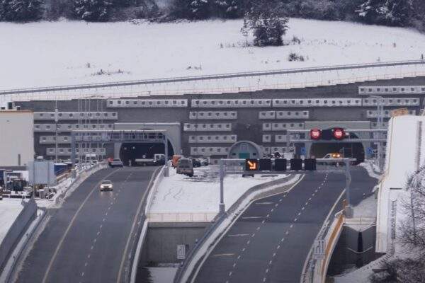 tunel visnove otvorenie 1