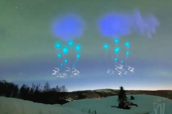 antarktida divne svetla obloha