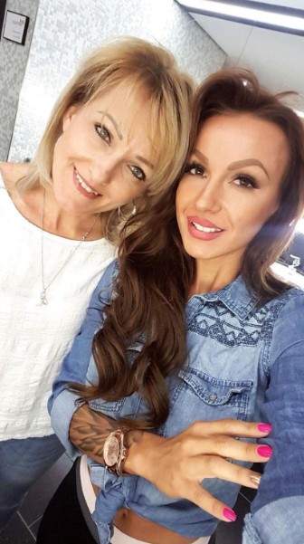 jakliova mama