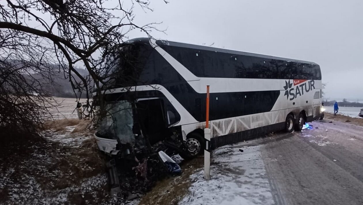nehoda autobus rohoznik solosnica
