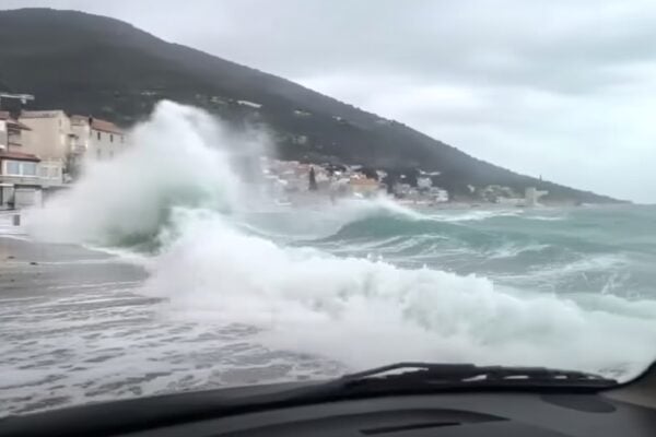 chorvatsko burka vlny