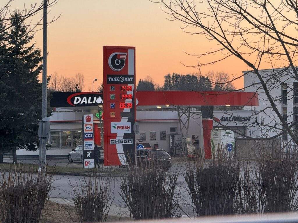 WhatsApp Image 2026 03 06 at 18.45.44