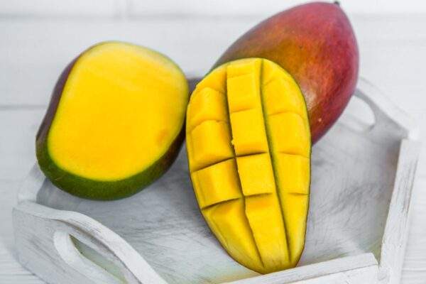 mango ovocie
