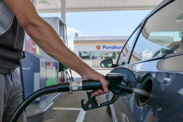 tankovanie auto benzin nafta