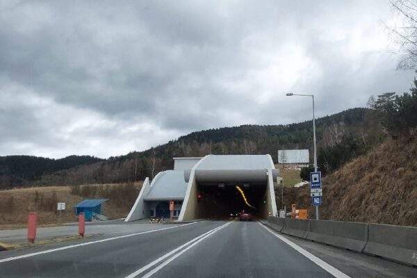 tunel branisko