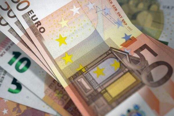 euro peniaze