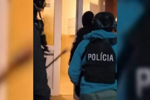 policia 2