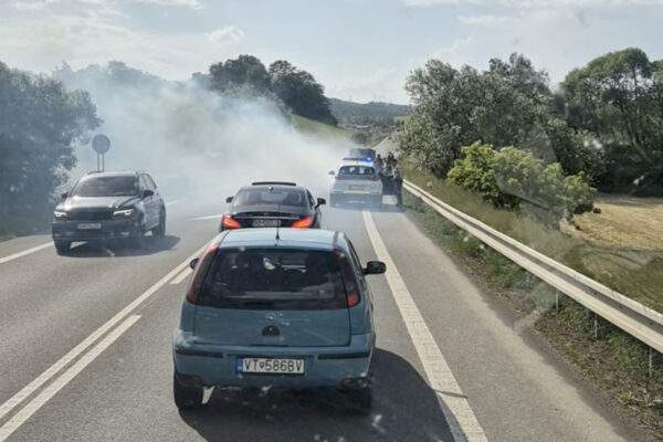 poziar auto