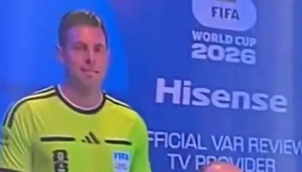 fifa rozhodca