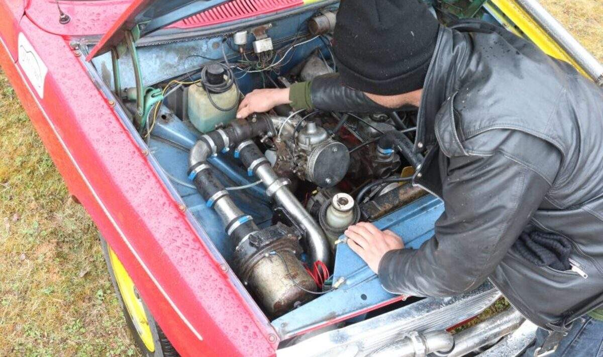 auto na drevo