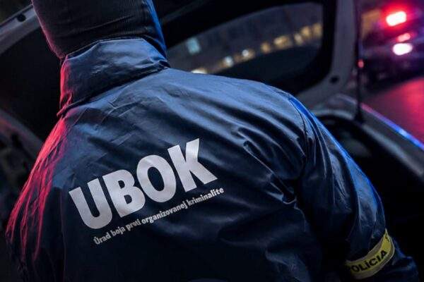policia ubok