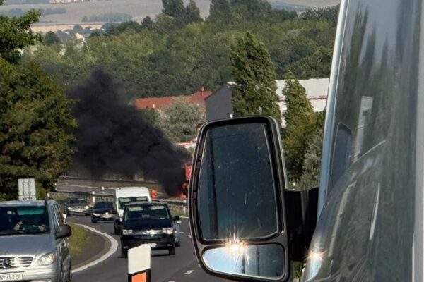 poziar auto nitra