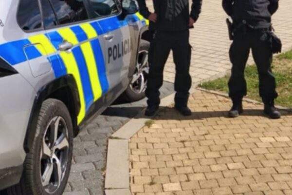 policia 1 1