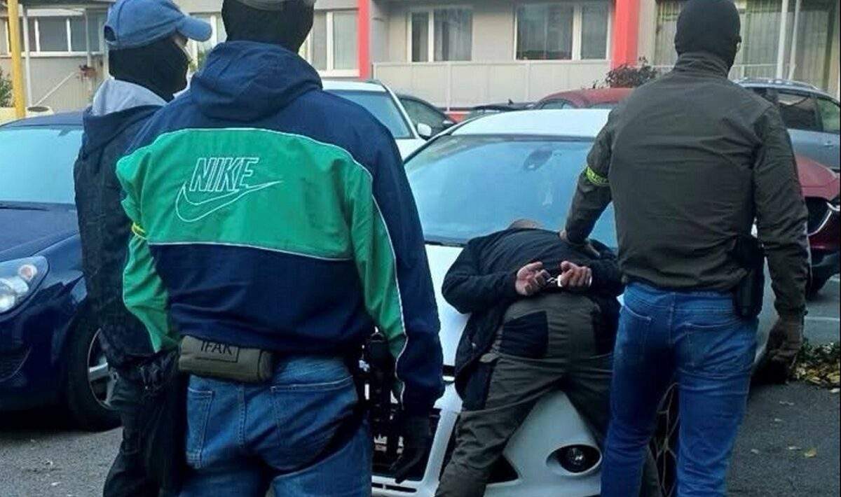 policia 1 4