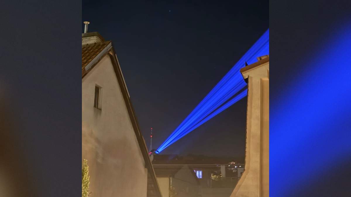 svetla laser bratislava biela noc